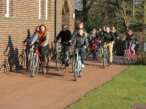 eine Gruppe Fahrradfahrer